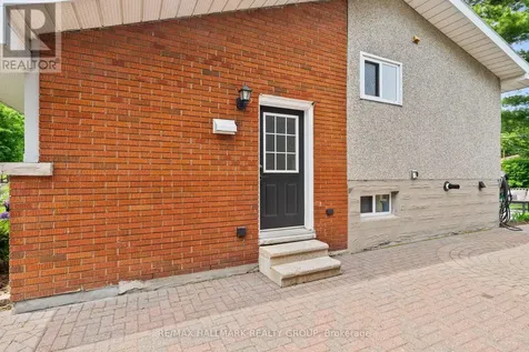 767 Adams Avenue Ottawa ON K1G 2Y1