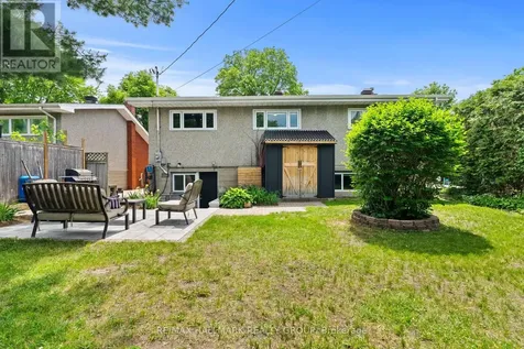 767 Adams Avenue Ottawa ON K1G 2Y1