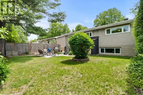 767 Adams Avenue Ottawa ON K1G 2Y1