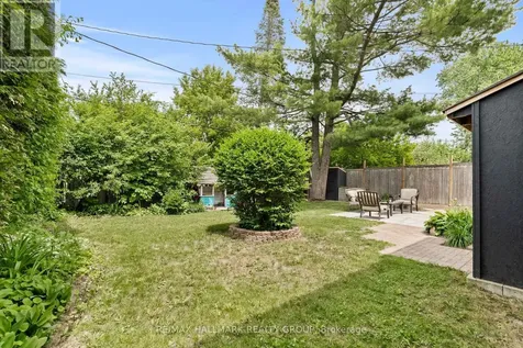 767 Adams Avenue Ottawa ON K1G 2Y1