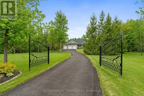 6152 Knights Drive Ottawa ON K4M 0A2
