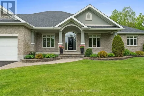 6152 Knights Drive Ottawa ON K4M 0A2
