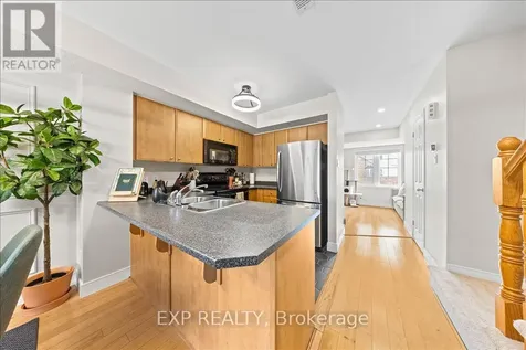57 Steele Park Private Ottawa ON K1J 0J2