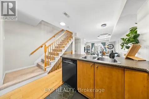 57 Steele Park Private Ottawa ON K1J 0J2