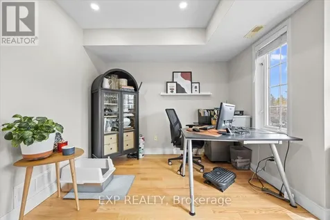 57 Steele Park Private Ottawa ON K1J 0J2