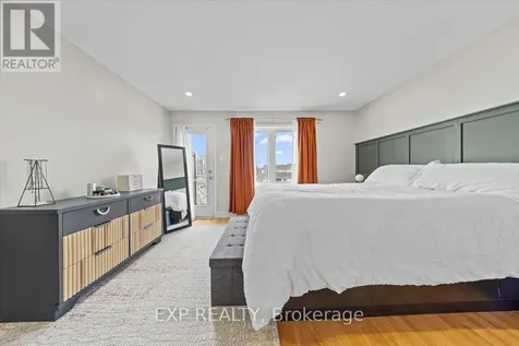 57 Steele Park Private Ottawa ON K1J 0J2