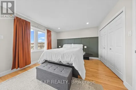 57 Steele Park Private Ottawa ON K1J 0J2