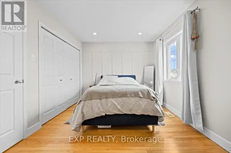 57 Steele Park Private Ottawa ON K1J 0J2