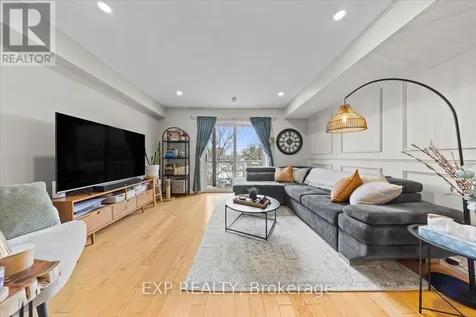 57 Steele Park Private Ottawa ON K1J 0J2