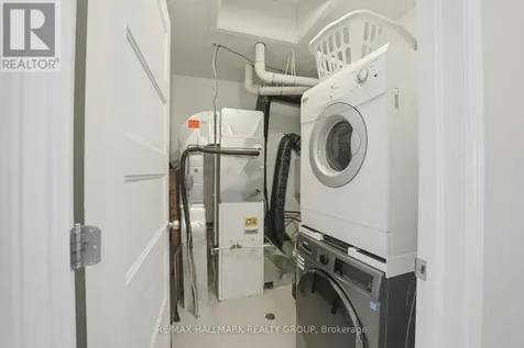 670 Danaca Private Ottawa ON K1K 2V7
