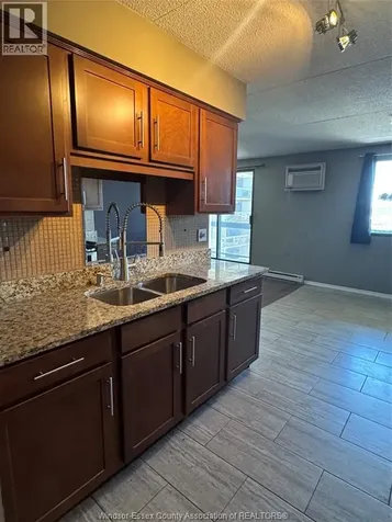 150 Park West Windsor ON N9A 7A2