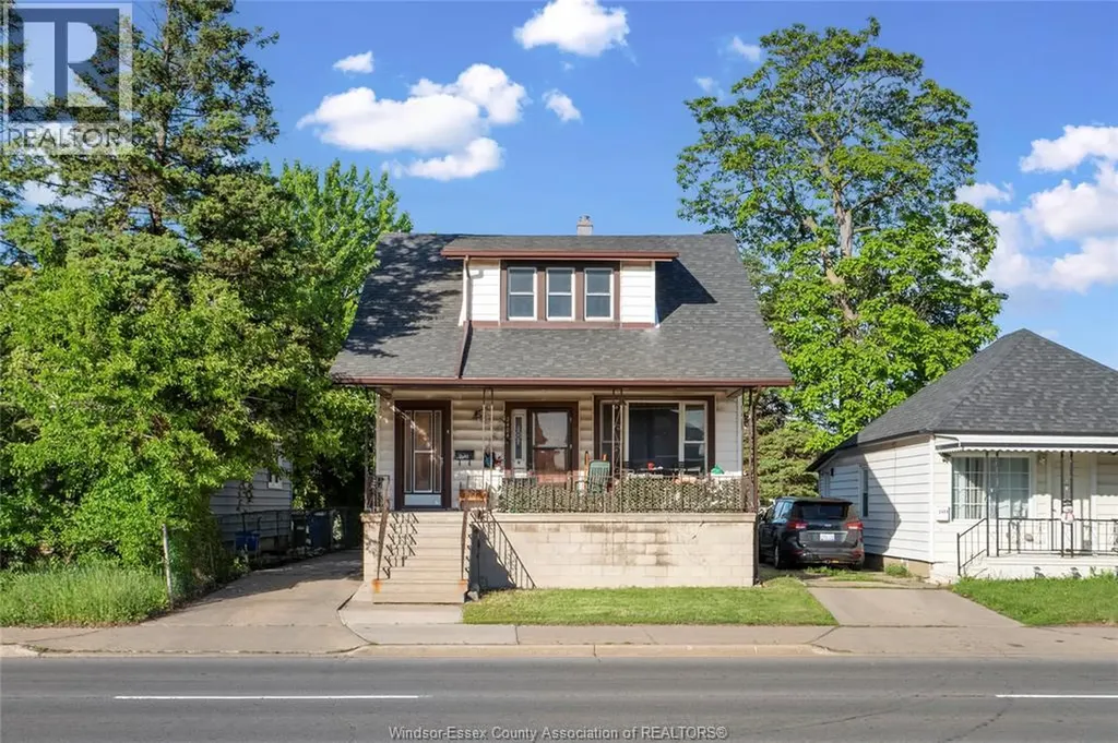2404 Howard Avenue Windsor ON N8T 2M1
