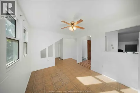 2404 Howard Avenue Windsor ON N8T 2M1