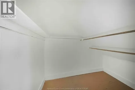 2404 Howard Avenue Windsor ON N8T 2M1