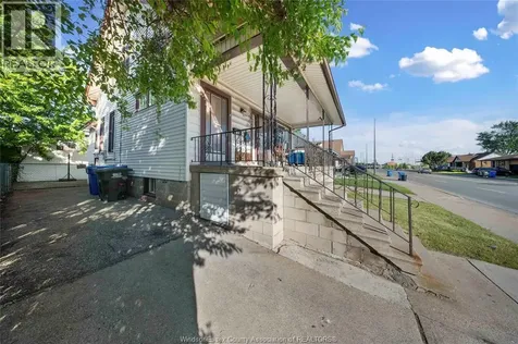 2404 Howard Avenue Windsor ON N8T 2M1