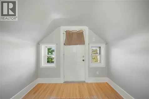 2404 Howard Avenue Windsor ON N8T 2M1