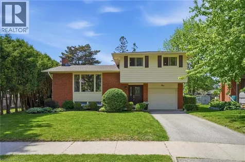 4 Bradley Place Kitchener ON N2A 2B3