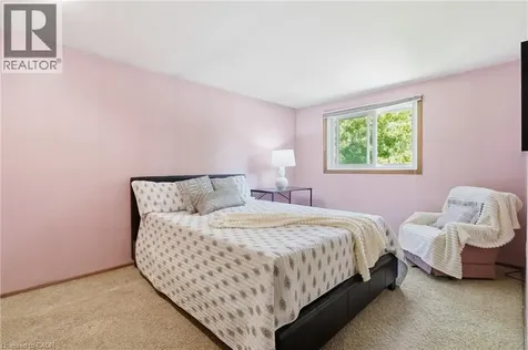4 Bradley Place Kitchener ON N2A 2B3
