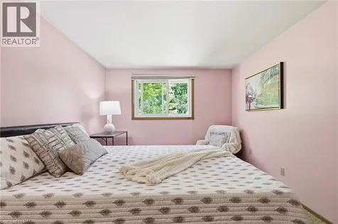 4 Bradley Place Kitchener ON N2A 2B3