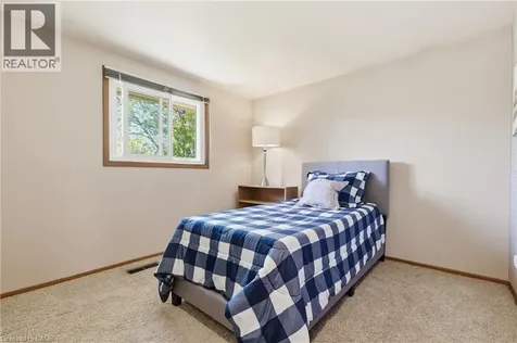 4 Bradley Place Kitchener ON N2A 2B3
