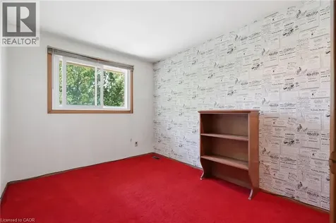 4 Bradley Place Kitchener ON N2A 2B3