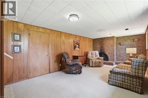 4 Bradley Place Kitchener ON N2A 2B3