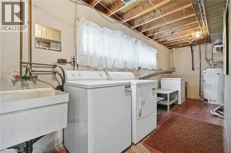 4 Bradley Place Kitchener ON N2A 2B3
