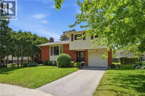 4 Bradley Place Kitchener ON N2A 2B3
