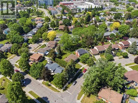 4 Bradley Place Kitchener ON N2A 2B3