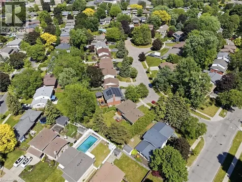 4 Bradley Place Kitchener ON N2A 2B3