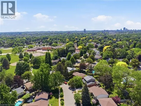 4 Bradley Place Kitchener ON N2A 2B3