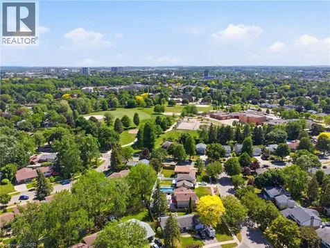 4 Bradley Place Kitchener ON N2A 2B3