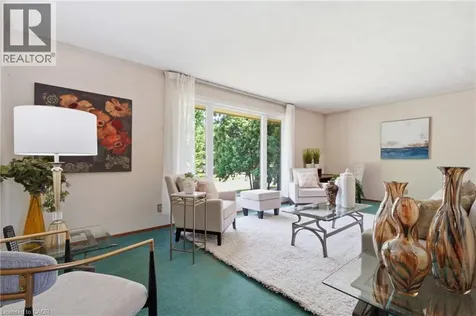 4 Bradley Place Kitchener ON N2A 2B3