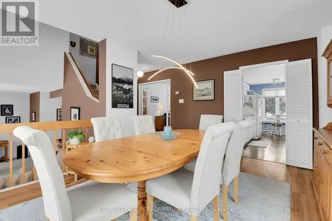 43 Waterview Court Ottawa ON K1V 0H5