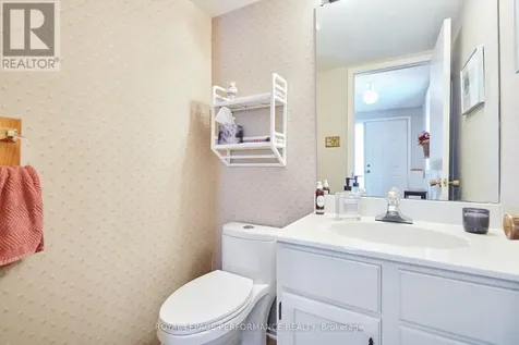 43 Waterview Court Ottawa ON K1V 0H5