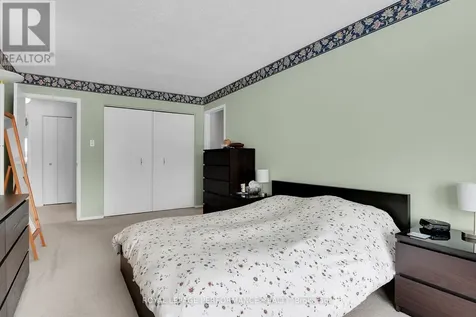 43 Waterview Court Ottawa ON K1V 0H5