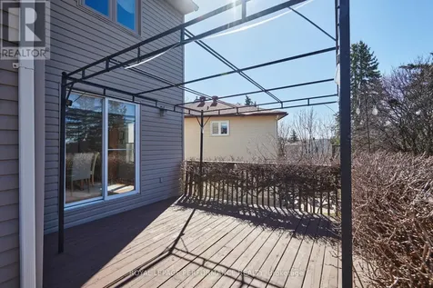 43 Waterview Court Ottawa ON K1V 0H5