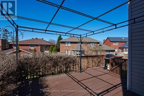 43 Waterview Court Ottawa ON K1V 0H5