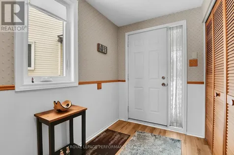 43 Waterview Court Ottawa ON K1V 0H5