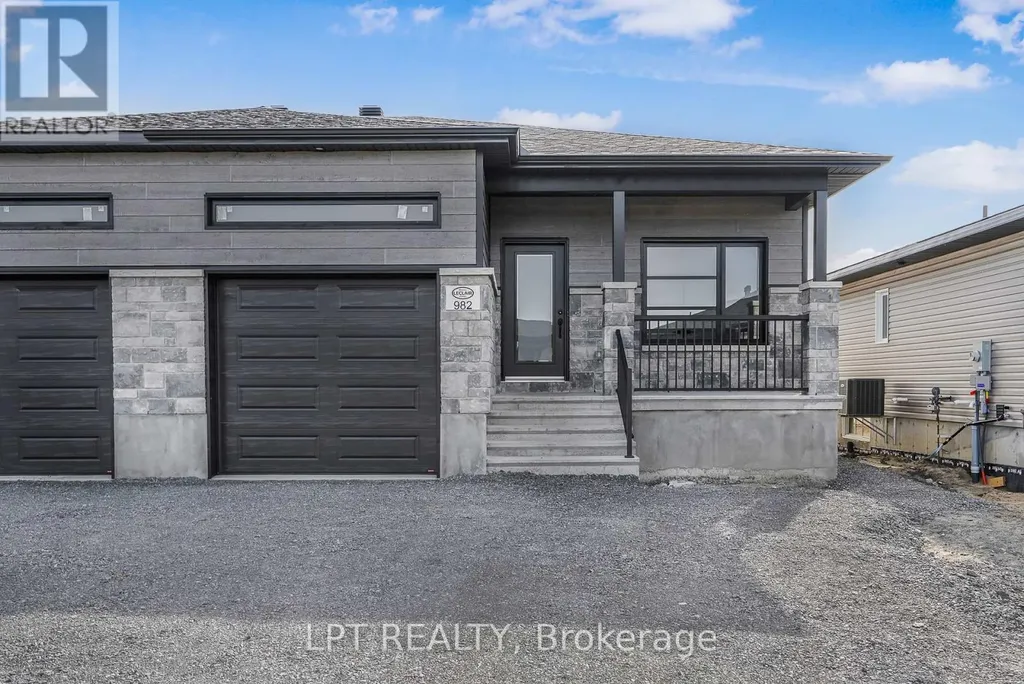 978 Katia Street The Nation ON K0A 2M0