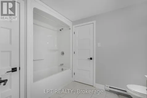 978 Katia Street The Nation ON K0A 2M0