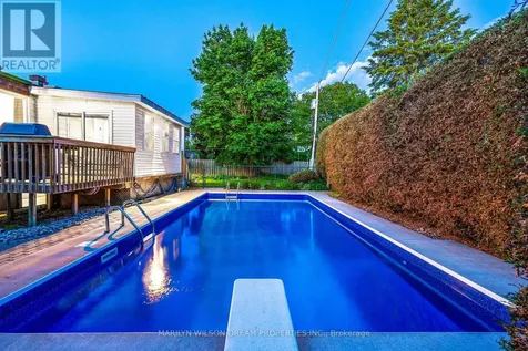 20 Coolbrook Crescent Ottawa ON K0A 3P0