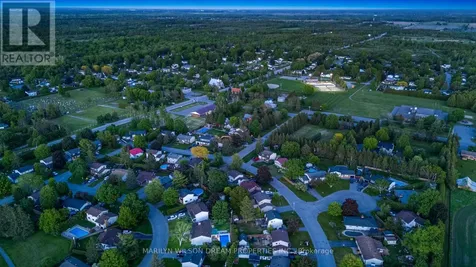 20 Coolbrook Crescent Ottawa ON K0A 3P0