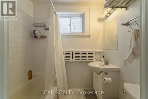 52 St Andrew Street Ottawa ON K1N 5E9