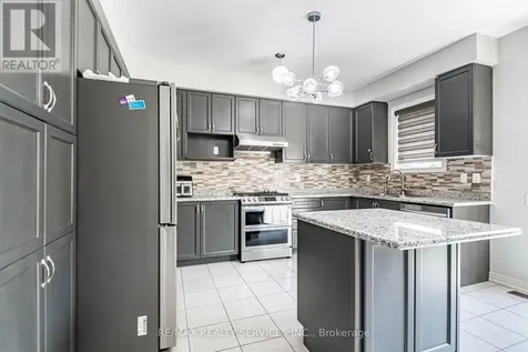 10 Pinedale Avenue Caledon ON L7C 3Z4