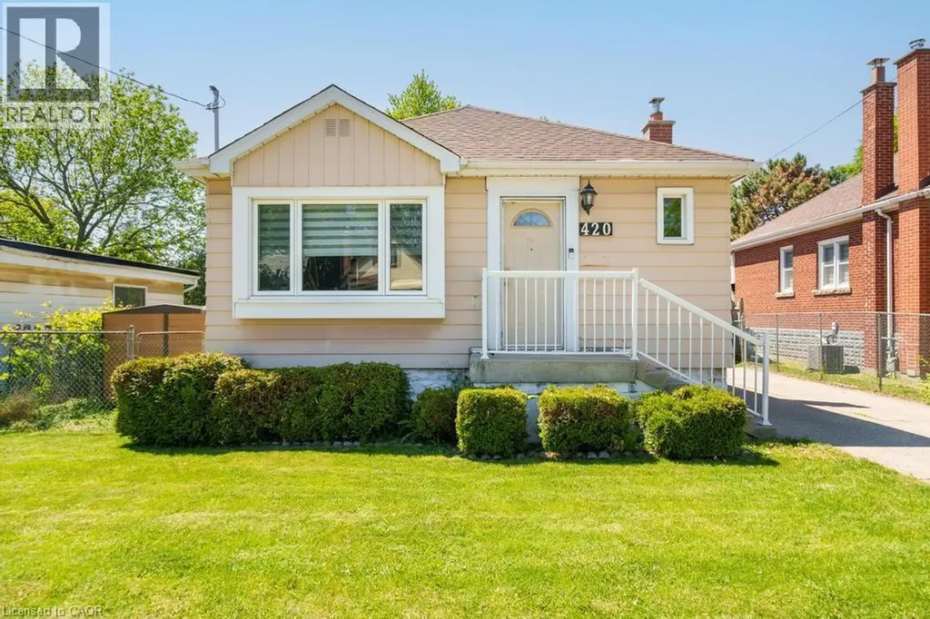 420 Upper Gage Avenue Hamilton ON L8V 4H9