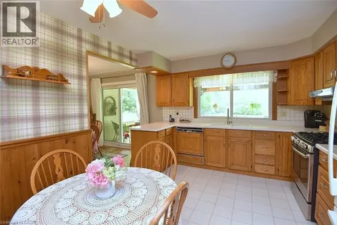 9 Wesite Avenue Dundas ON L9H 5M1