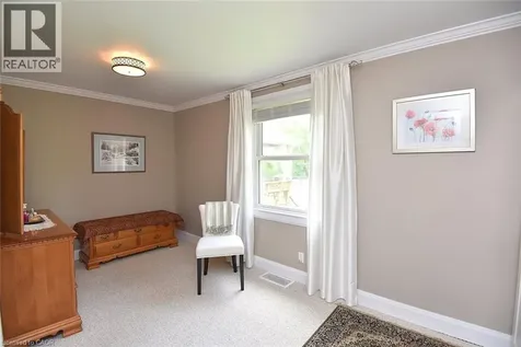 9 Wesite Avenue Dundas ON L9H 5M1