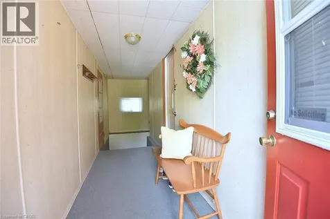 9 Wesite Avenue Dundas ON L9H 5M1