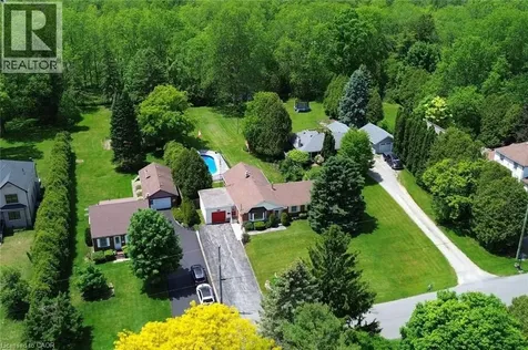 9 Wesite Avenue Dundas ON L9H 5M1